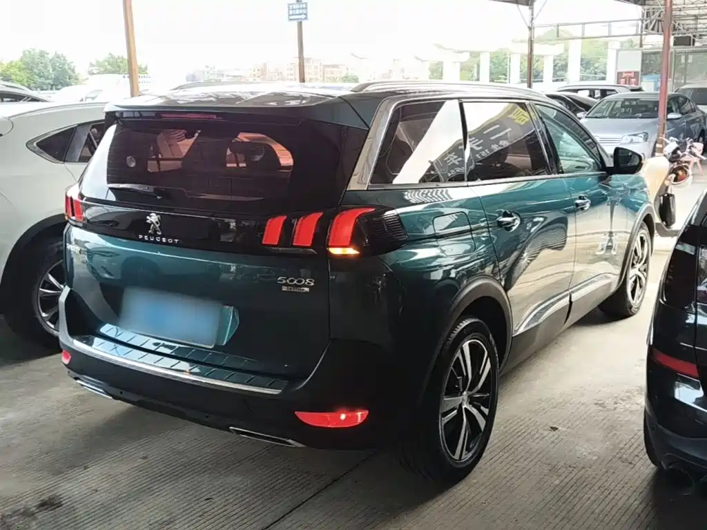 Peugeot 5008 — миниатюра 7