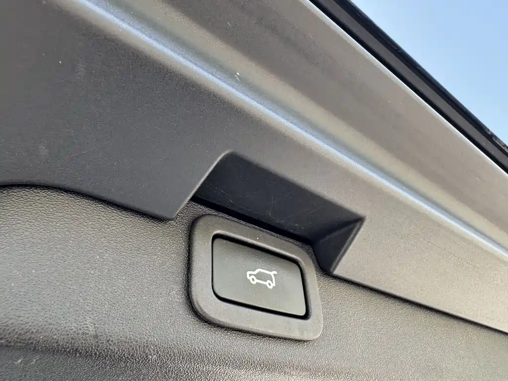Land Rover Discovery — миниатюра 12