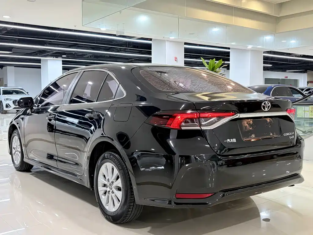 Toyota Corolla — миниатюра 6