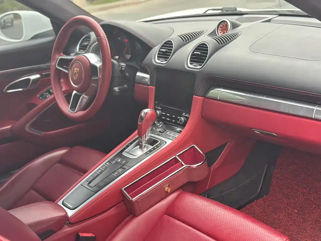 Porsche 718 2016 Cayman 2.0T