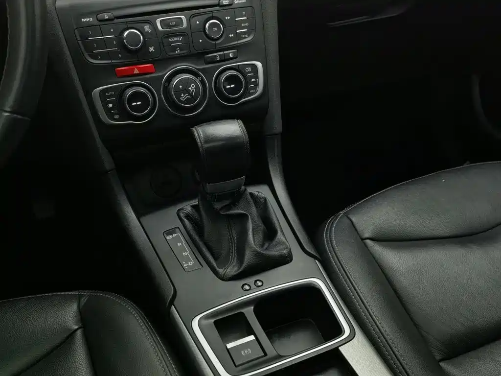 Citroen C4L — миниатюра 13