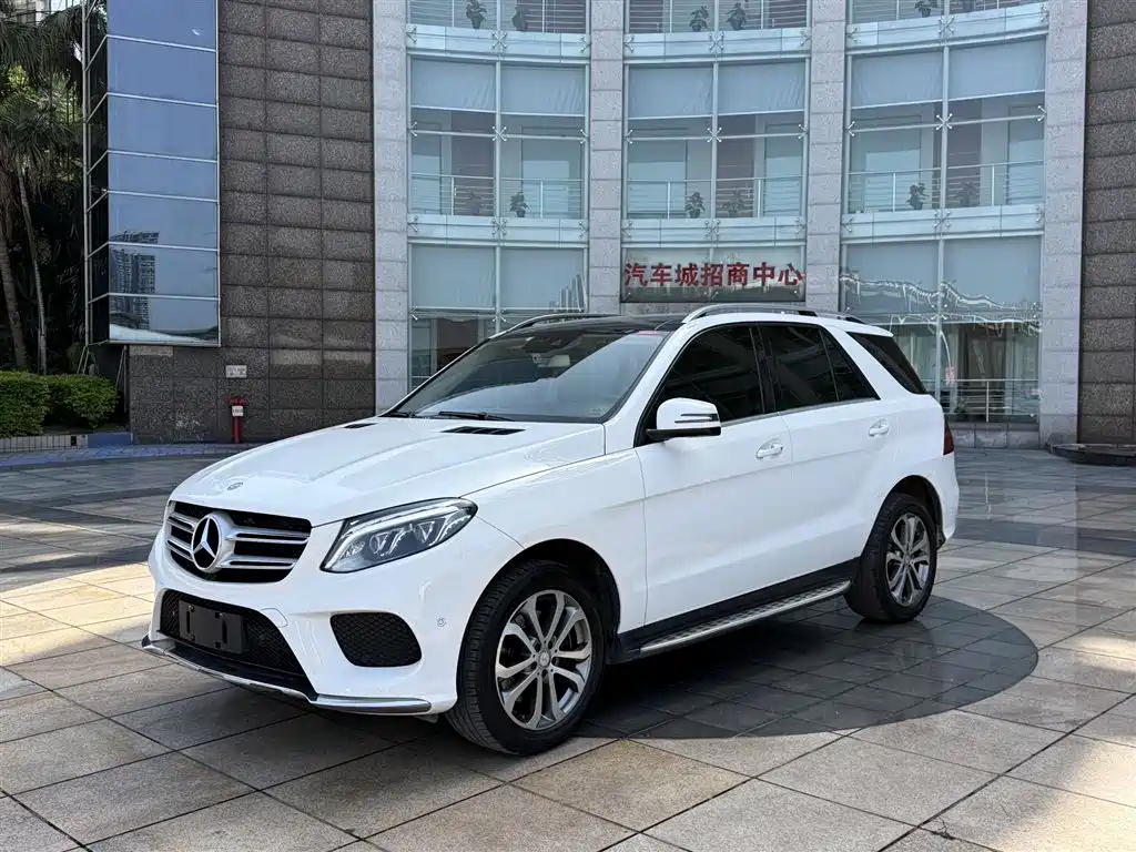 Mercedes-Benz GLE 2016