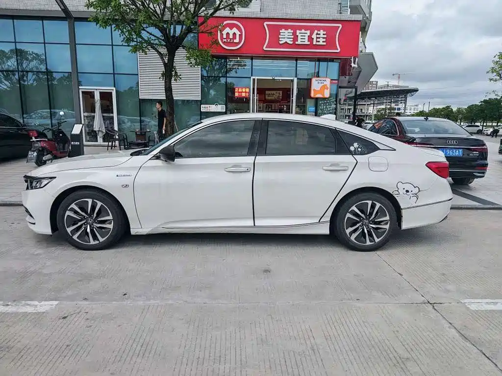 Honda Accord — миниатюра 3