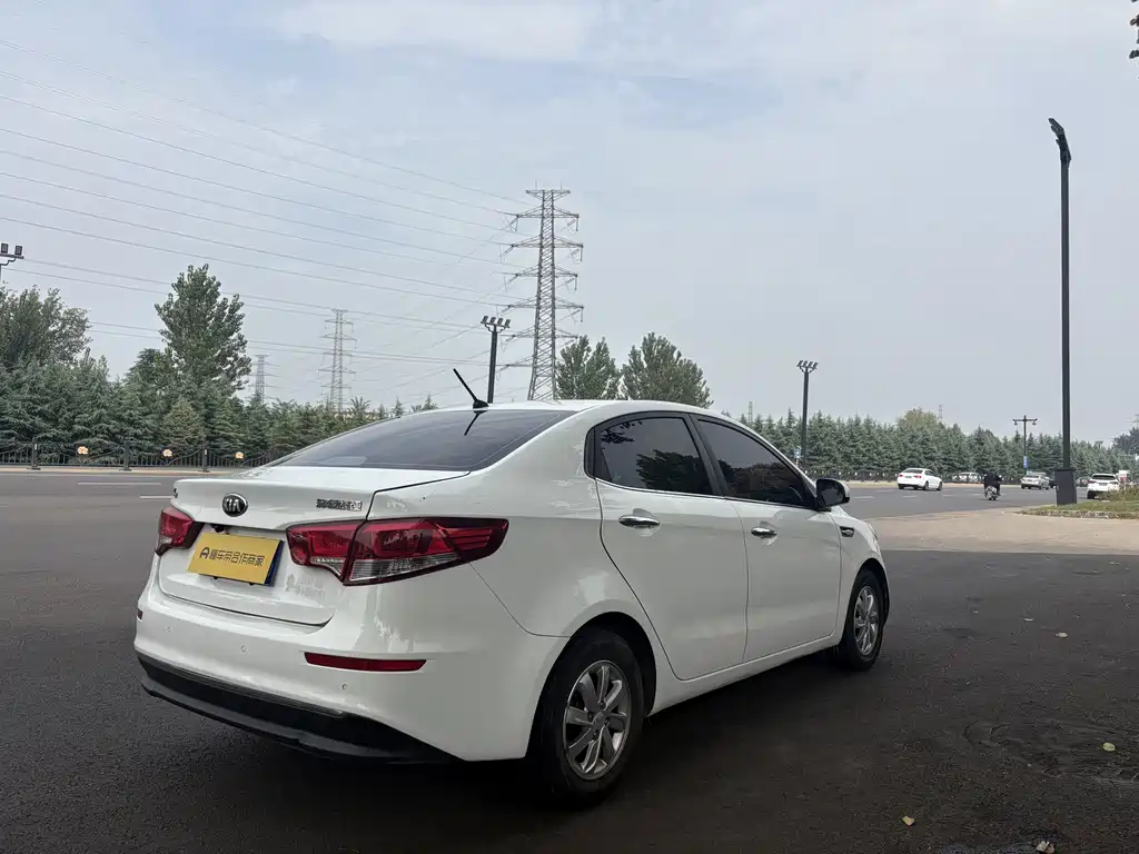 Kia K2 — миниатюра 5