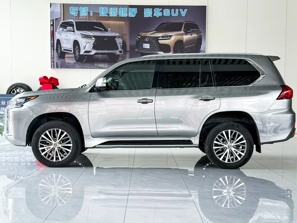 Lexus LX 2017 570 Luxury