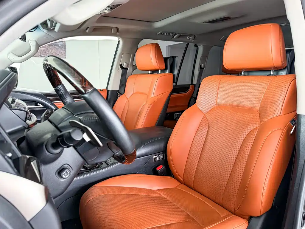 Lexus LX 2017 570 Luxury