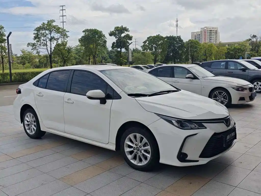 Toyota Corolla — миниатюра 3