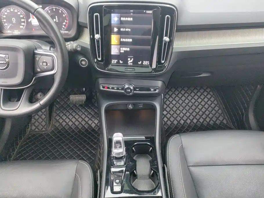 Volvo XC40 — миниатюра 16