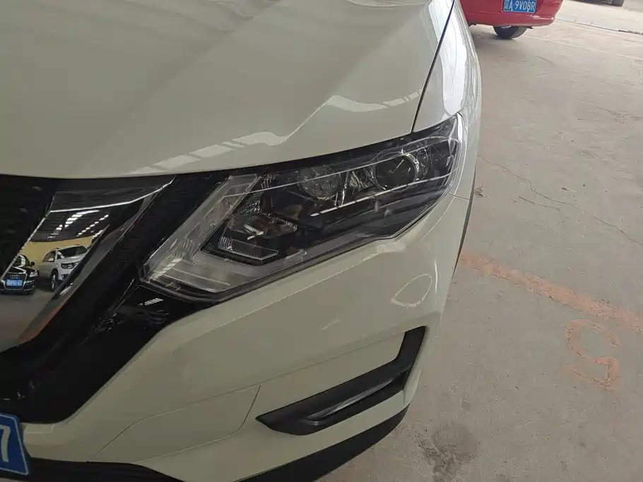 Nissan X-Trail — миниатюра 5