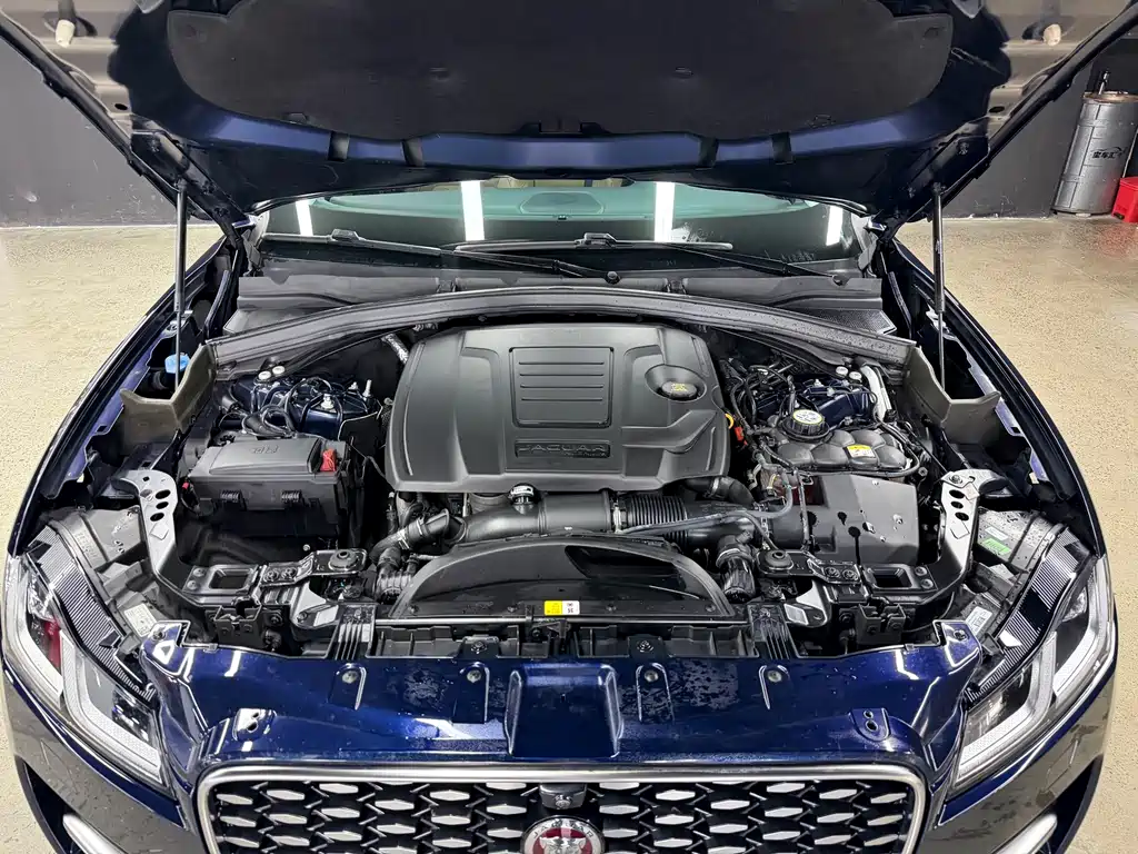 Jaguar F-PACE — миниатюра 22