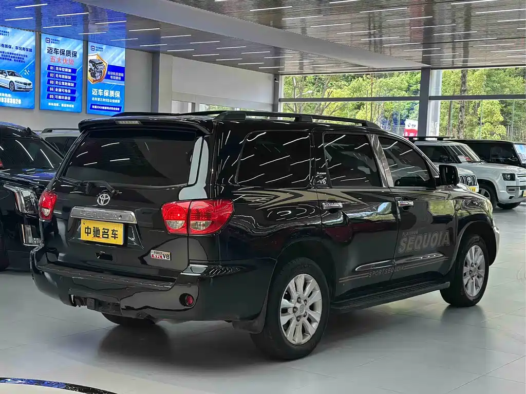 Toyota Sequoia 2010 5.7 Platinum