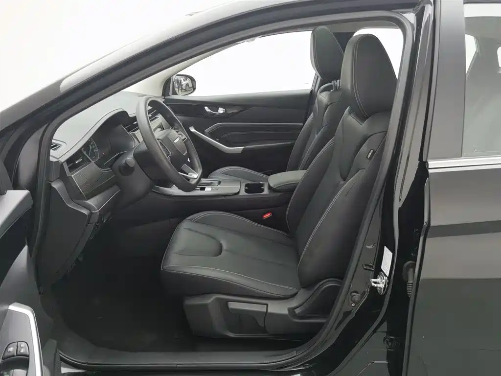 Venucia D60 2023 PLUS 1.6L XL CVT