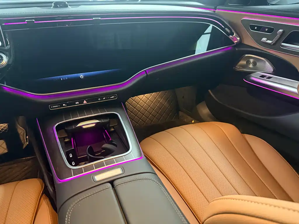 Mercedes-Benz E-Class — миниатюра 16