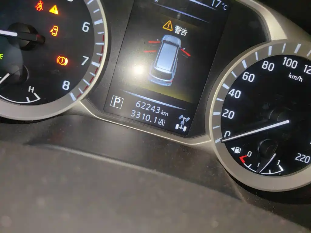 Nissan Terra — миниатюра 8