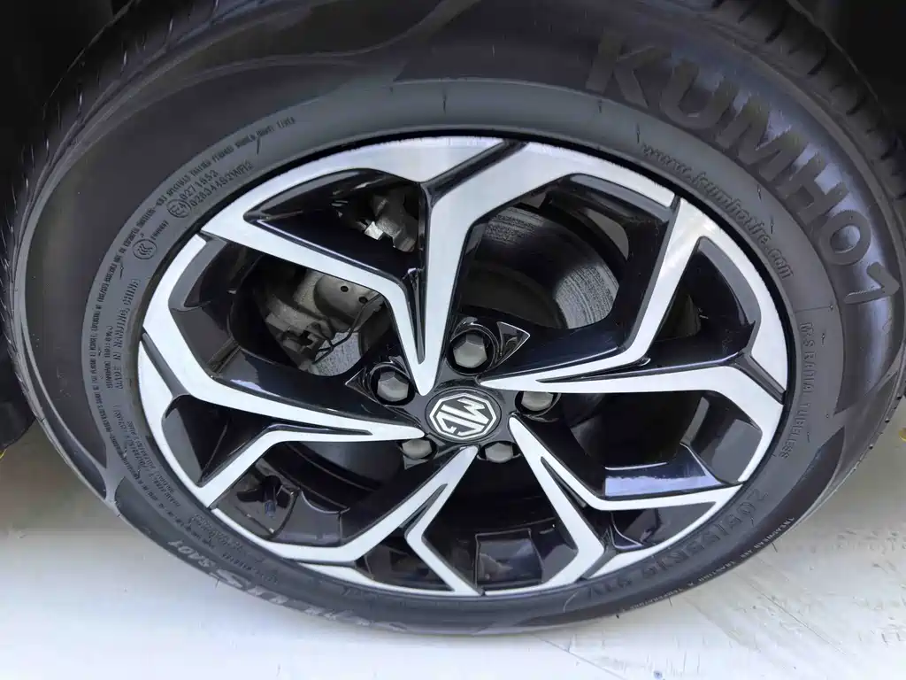 MG 5 2022 180DVVT CVT Luxury