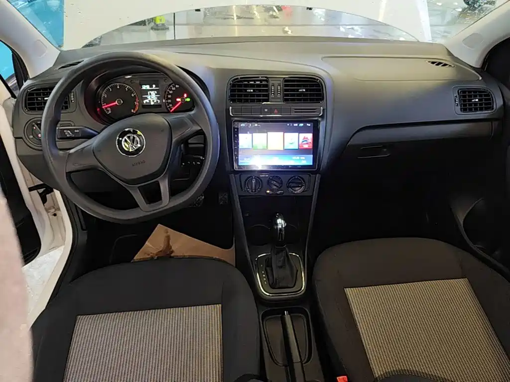 Volkswagen Polo — миниатюра 13