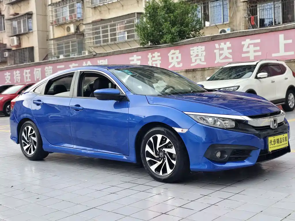 Honda Civic 2016 220TURBO CVT Luxury