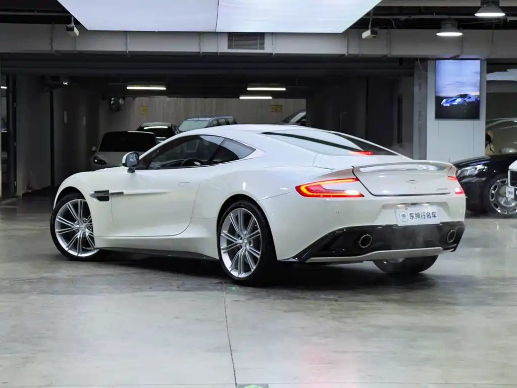 Aston Martin Vanquish 2013 6.0L