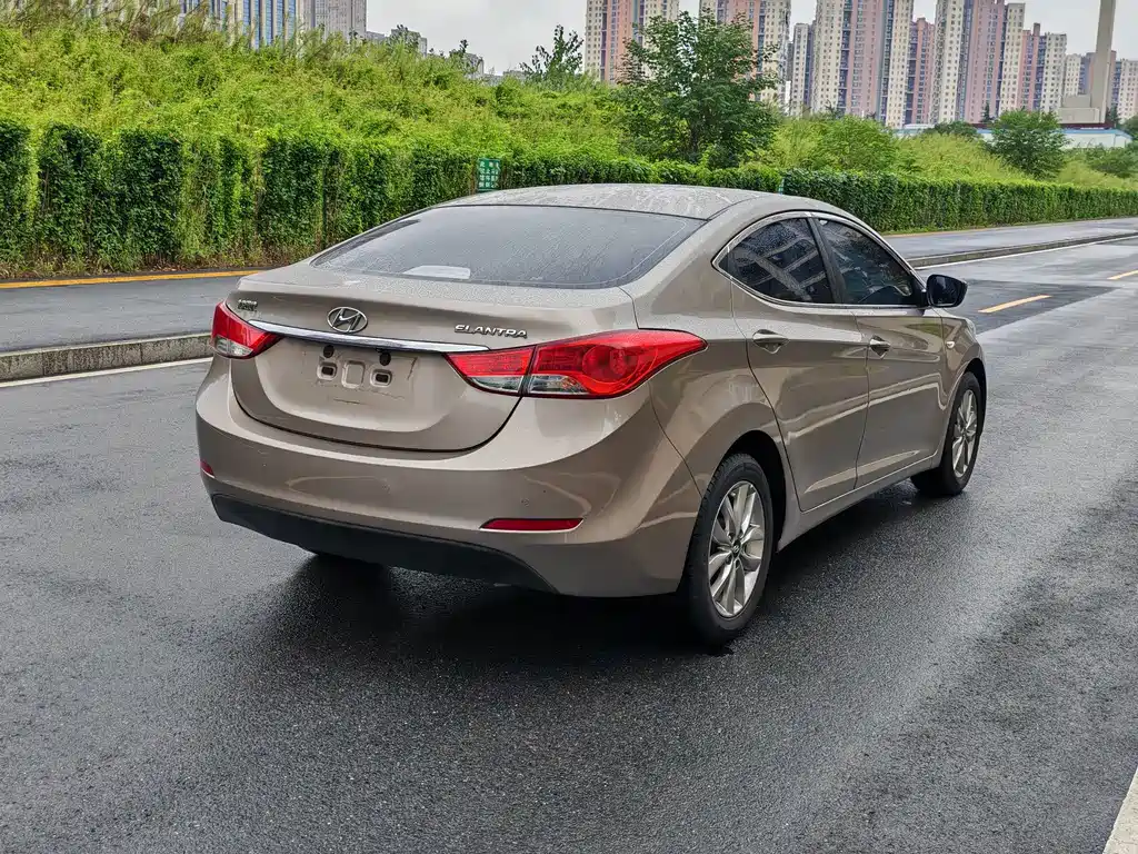 Hyundai Elantra Langdong — миниатюра 5