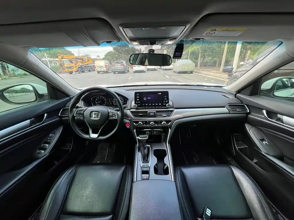 Honda Accord 2018 260TURBO Elite V