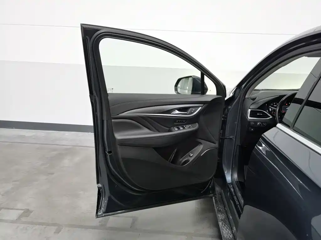 Buick Enclave — миниатюра 8
