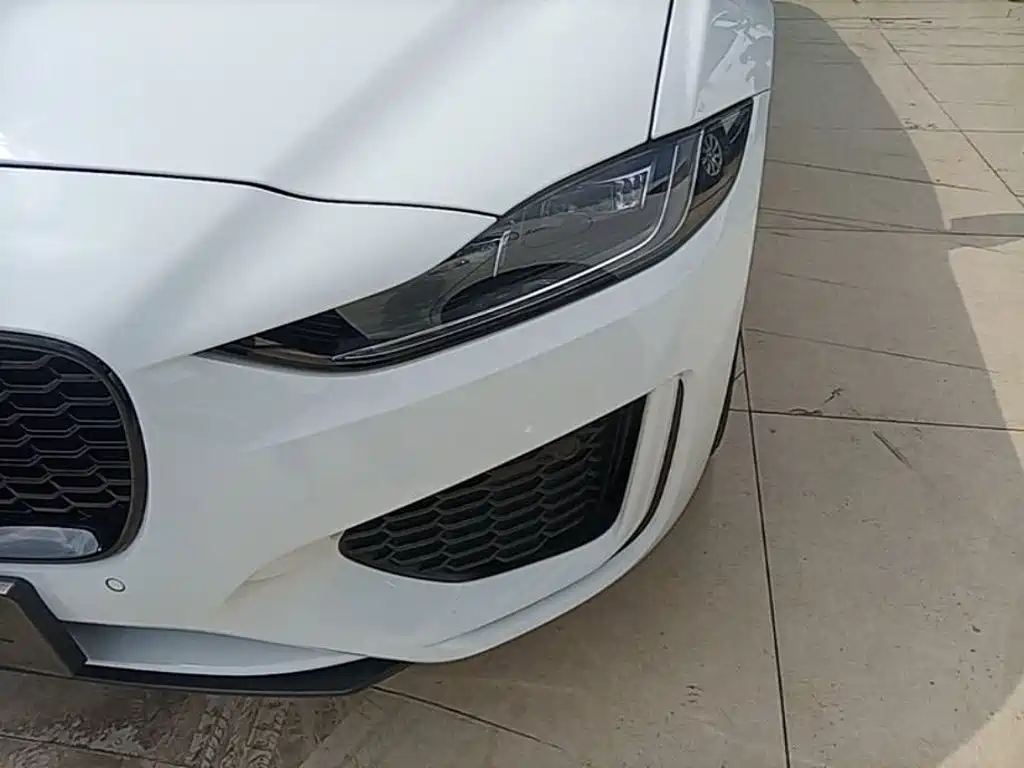 Jaguar XEL — миниатюра 24