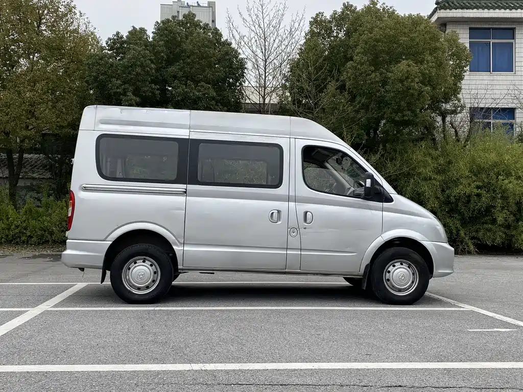 SAIC MAXUS XINTU V80