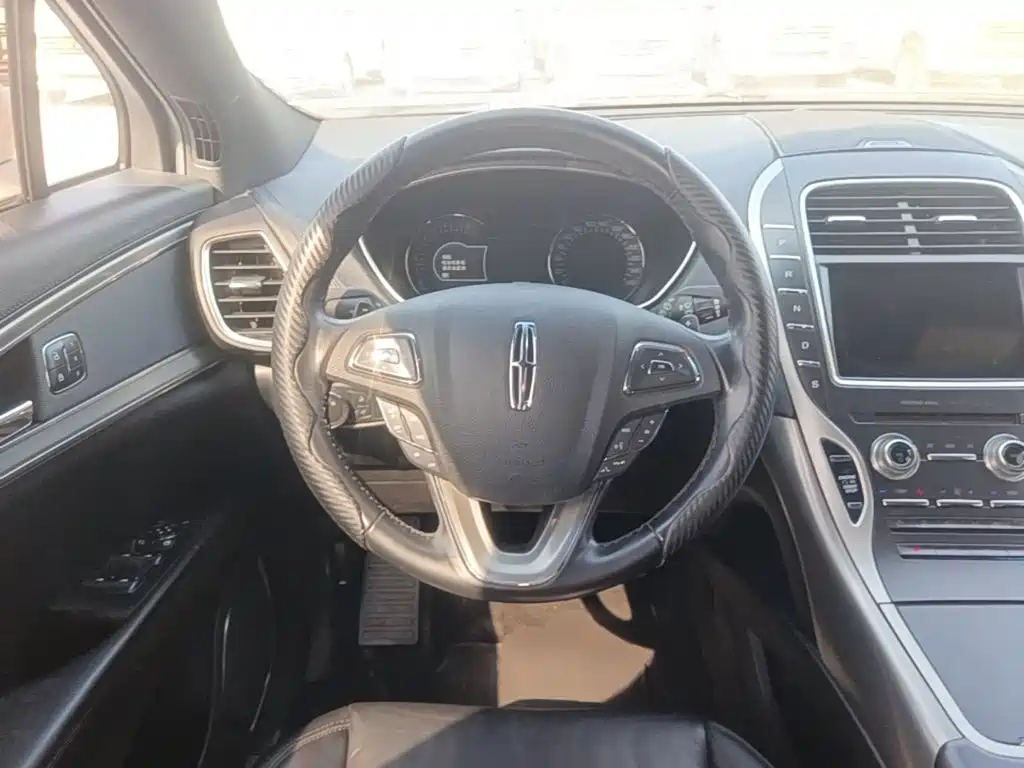 Lincoln MKX — миниатюра 11