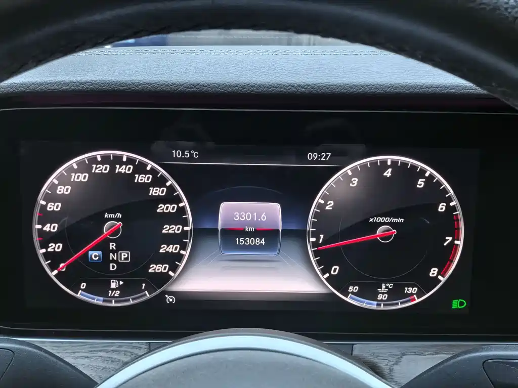 MERCEDES-BENZ E CLASS