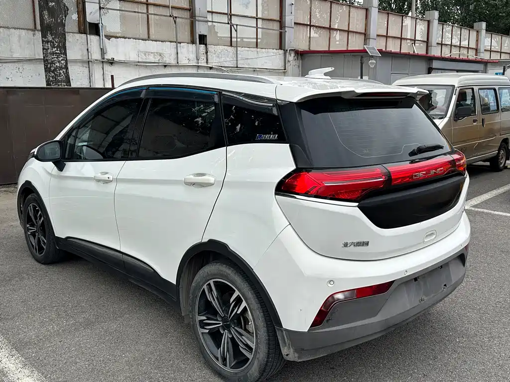 BAIC EX3 — миниатюра 6