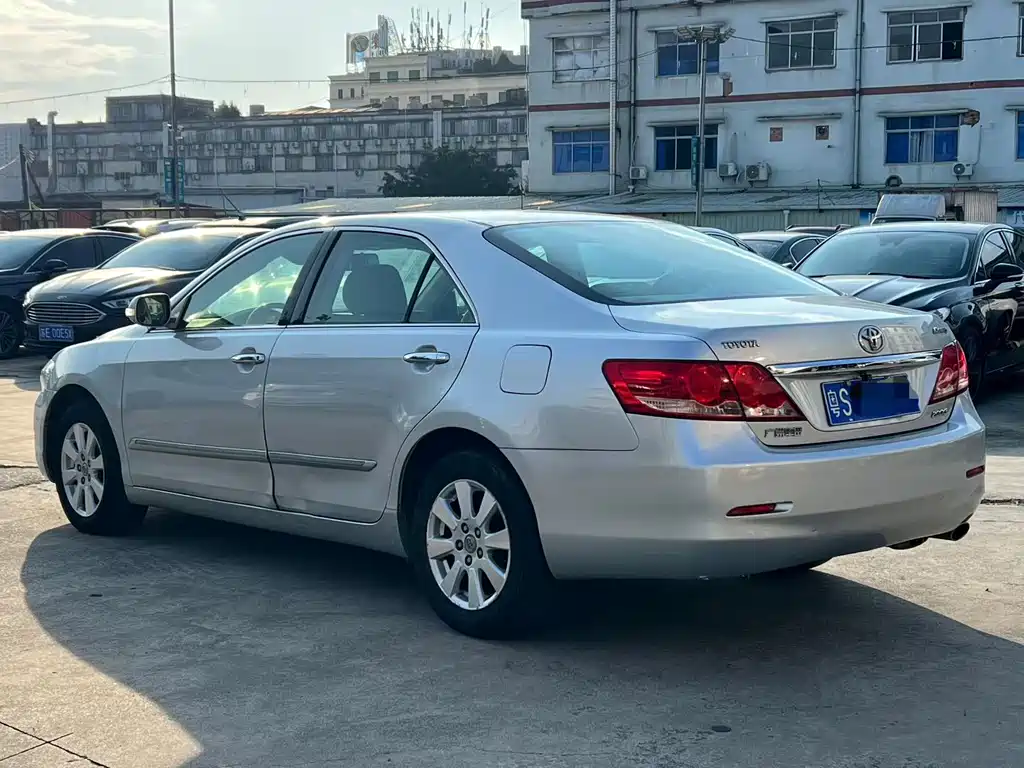 Toyota Camry — миниатюра 15