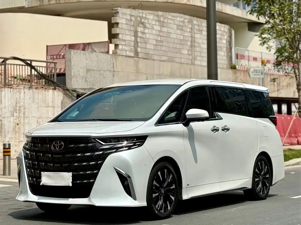 TOYOTA ELFA