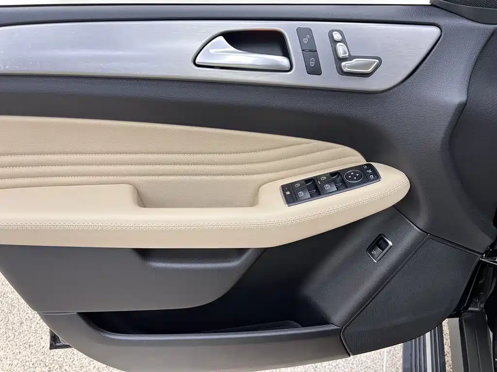 MERCEDES-BENZ GLE COUPE