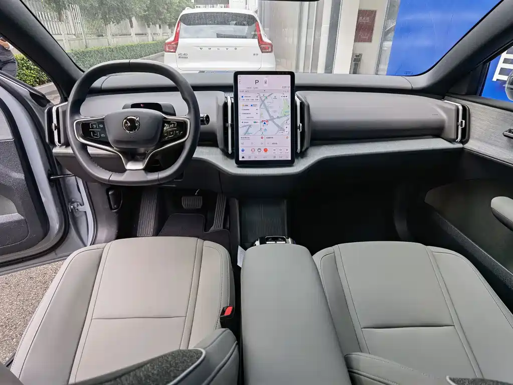 Volvo EX30 — миниатюра 11