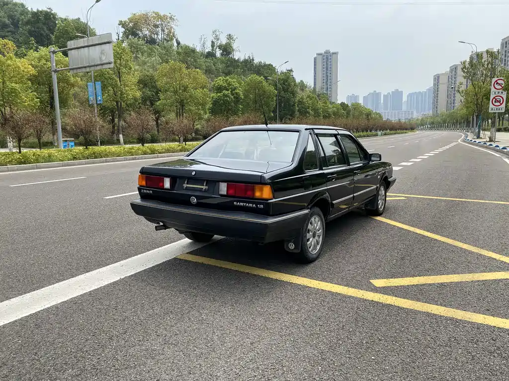 Volkswagen Santana Classic — миниатюра 6
