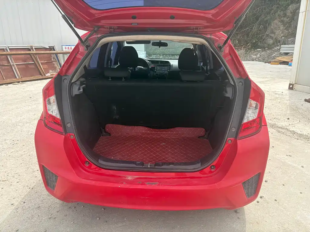Honda Fit — миниатюра 9