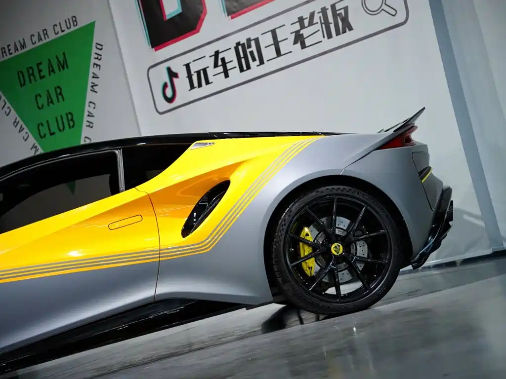 Lotus Emira — миниатюра 57
