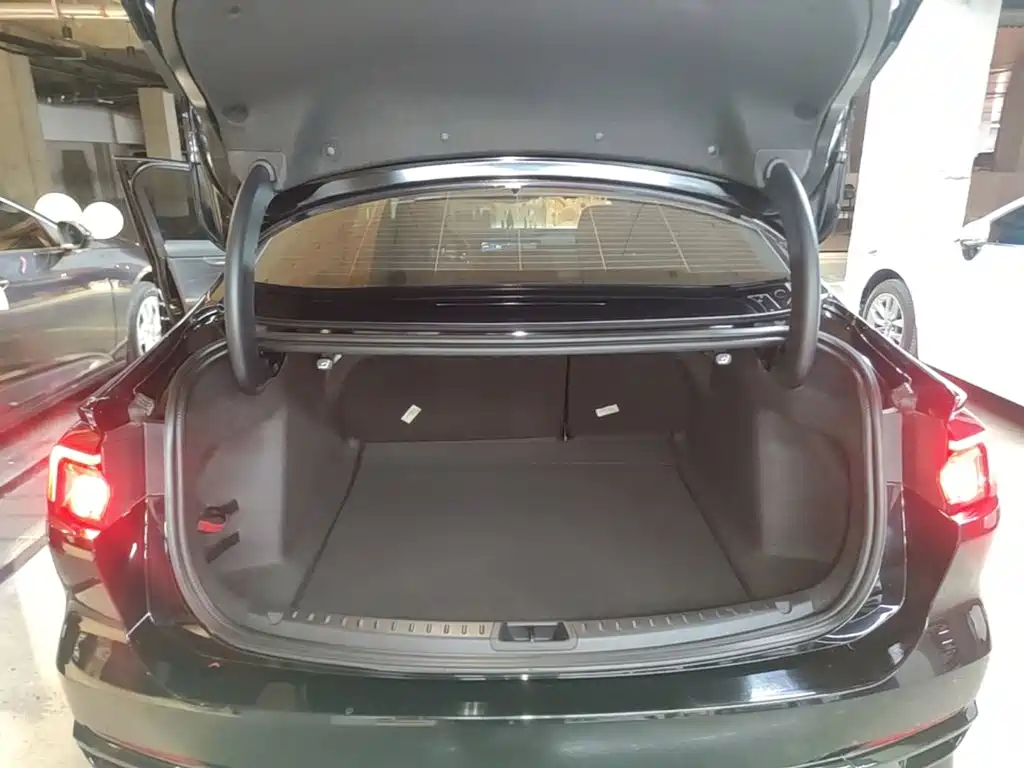 Ford Mondeo — миниатюра 15