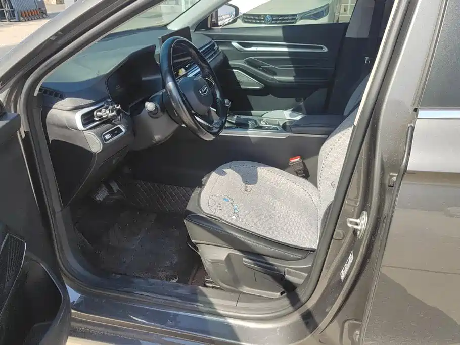 Geely Emgrand — миниатюра 9