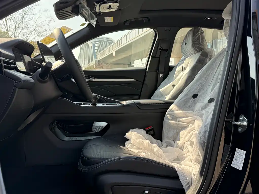 GEELY AUTOMOBILE XINGRUI