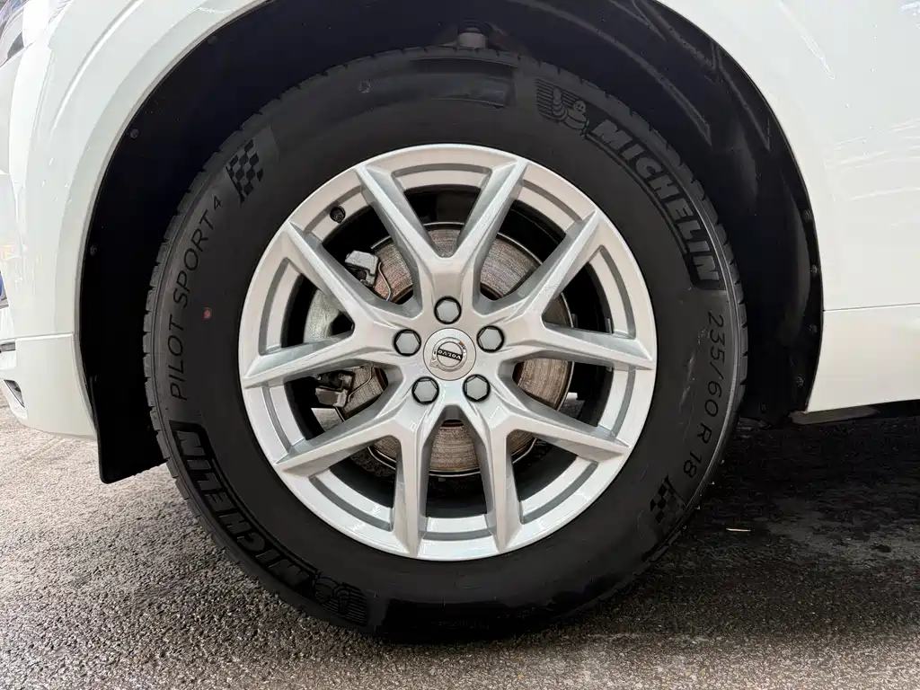 Volvo XC60 — миниатюра 5