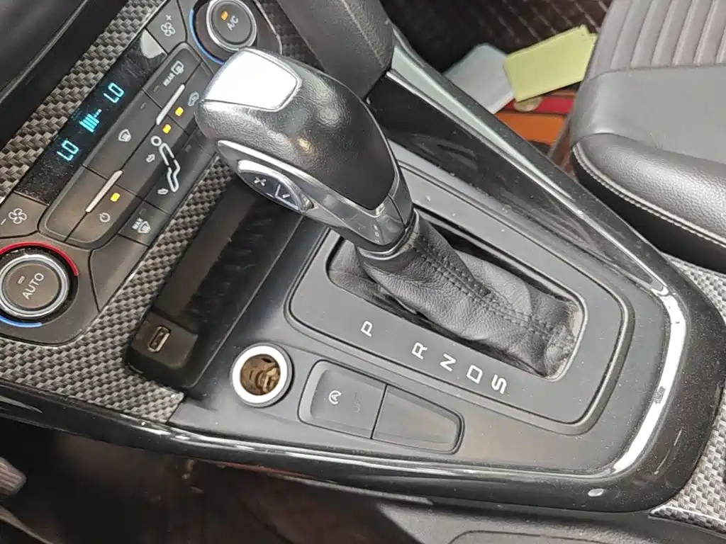 Ford Focus — миниатюра 14