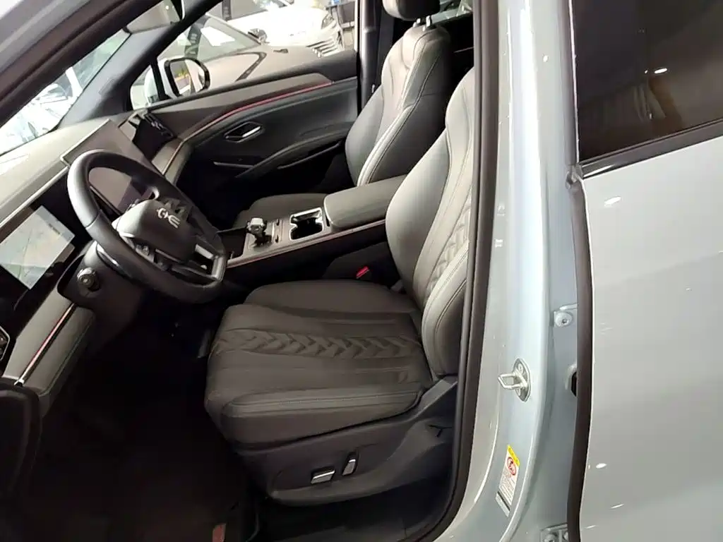 BYD L DM-i — миниатюра 15