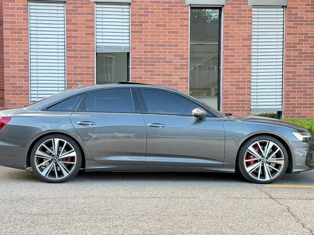 Audi S6 — миниатюра 12