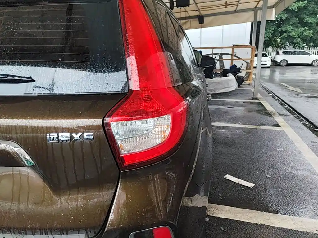Geely Vision X6 — миниатюра 8
