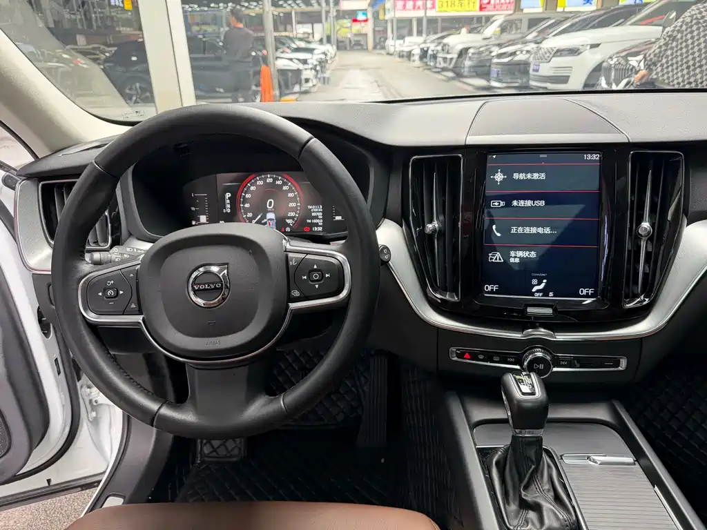 Volvo XC60 — миниатюра 14