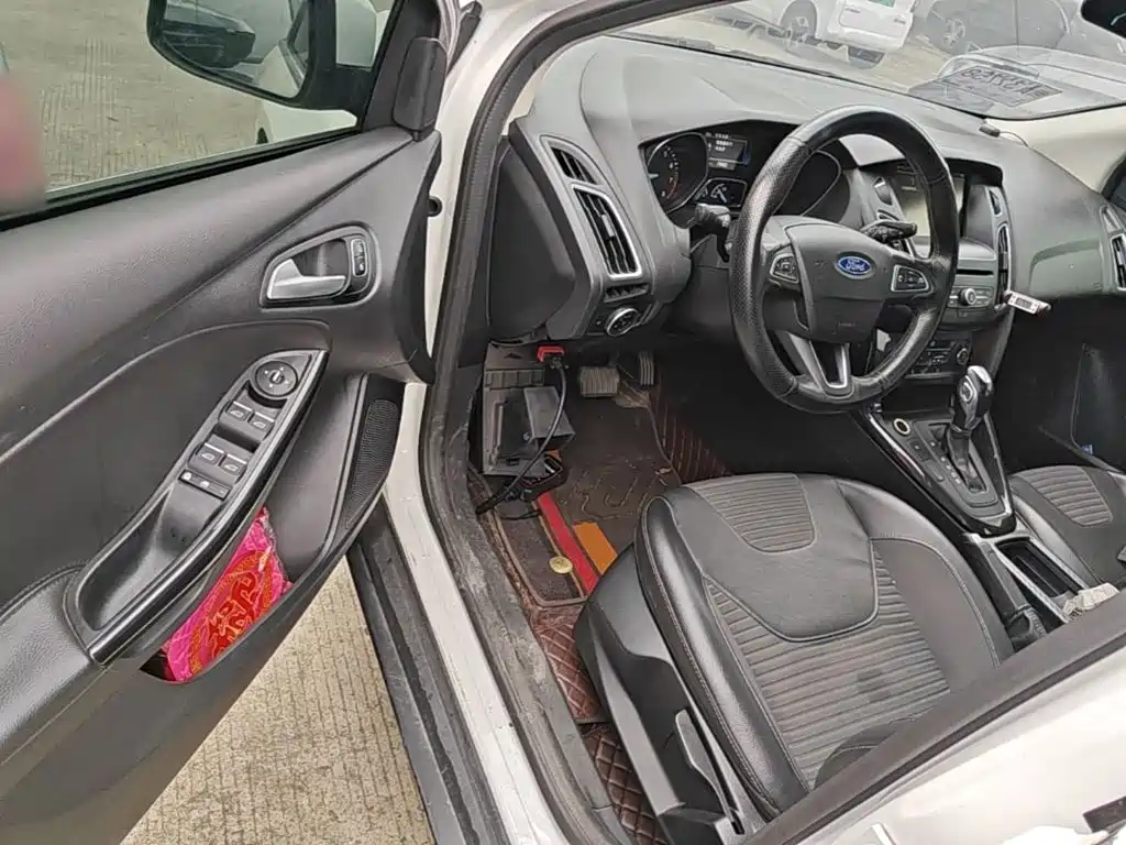 Ford Focus — миниатюра 16