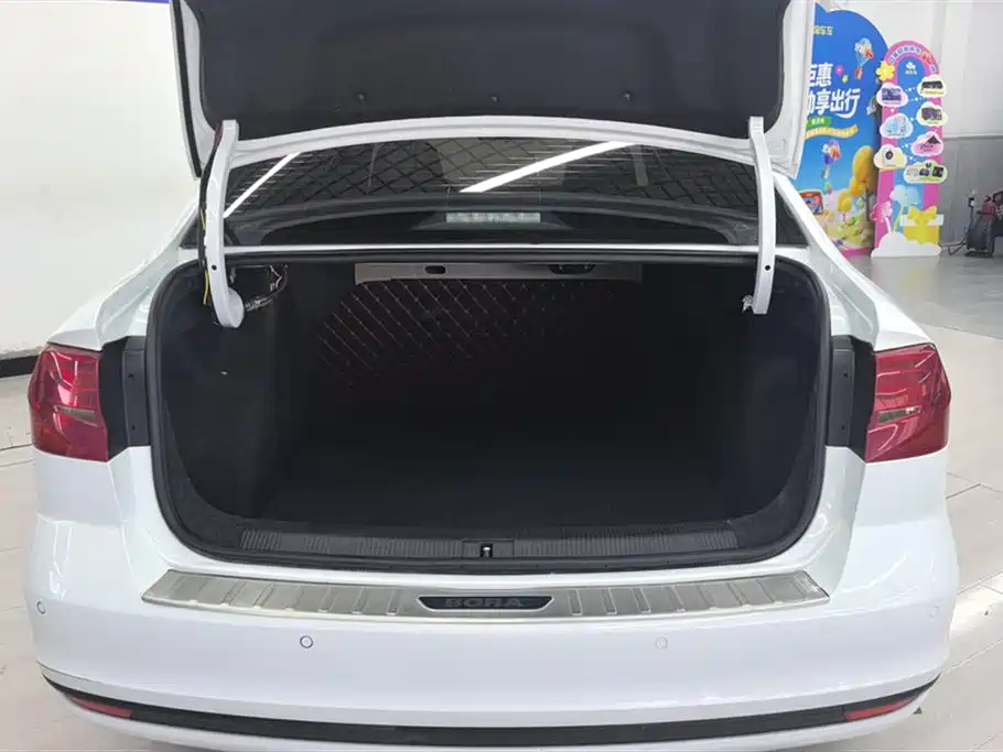 Volkswagen Bora 2019 1.5L MT Fashion VI