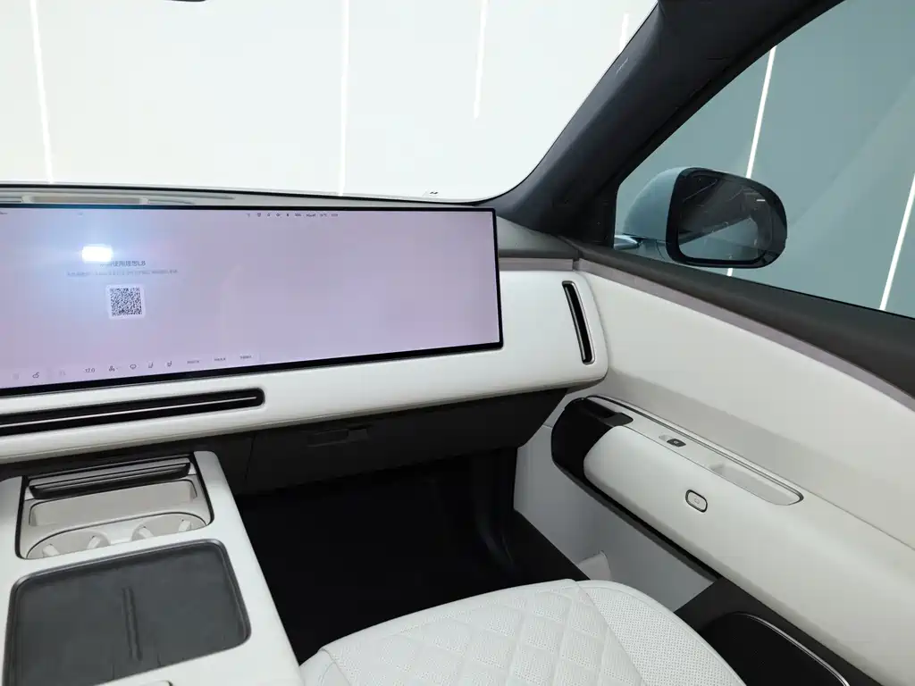 Li Auto Li L8 — миниатюра 14