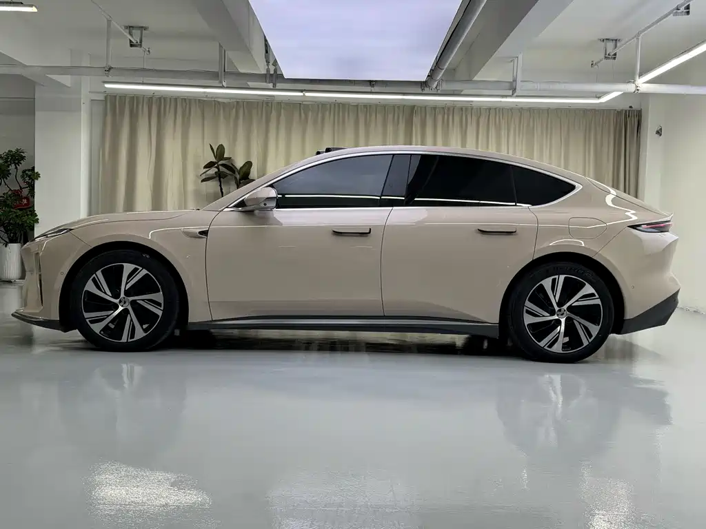 NIO ET5 — миниатюра 8